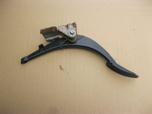Pedale acceleratore benzina